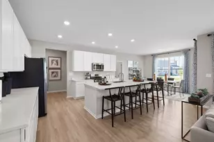 2030 Cosman Wy, Algonquin, IL 60102 - Photo 4