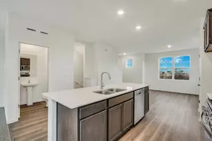 571 Yosemite Wy, Mundelein, IL 60060 - Photo 14