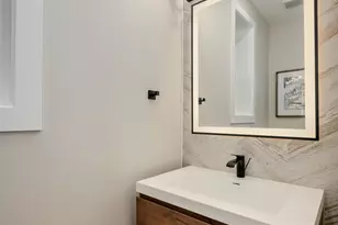 2225 W Carmen Ave, Chicago, IL 60625 - Photo 10