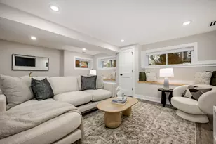 2225 W Carmen Ave, Chicago, IL 60625 - Photo 24