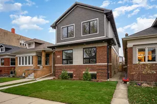2225 W Carmen Ave, Chicago, IL 60625 - Photo 1