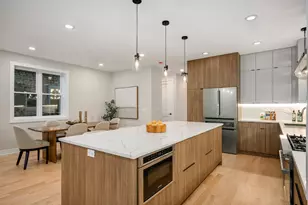 2225 W Carmen Ave, Chicago, IL 60625 - Photo 16