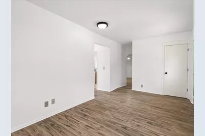 140 E Walnut Street, Cedarville, IL 61013 - Photo 16