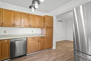 140 E Walnut St, Cedarville, IL 61013 - Photo 8