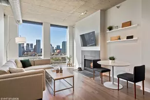 700 N Larrabee St, Chicago, IL 60654 - Photo 2