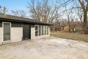 825 Cherry Ln, Thornton, IL 60476 - Photo 32