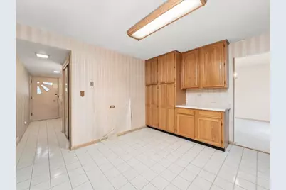 541 E 168 Street, South Holland, IL 60473 - Photo 12