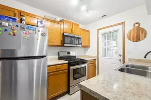 3024 Max Ct, Island Lake, IL 60042 - Photo 6