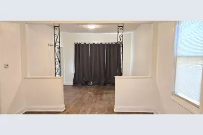 2046 W 69th Place, Chicago, IL 60636 - Photo 6