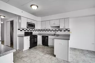 8515 Woodward Ave, Woodridge, IL 60517 - Photo 10