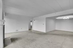 8515 Woodward Ave, Woodridge, IL 60517 - Photo 6