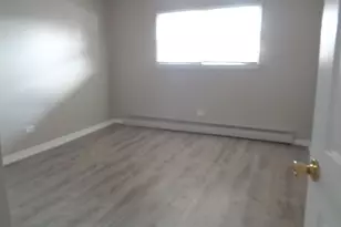 1340 N Main St, Wheaton, IL 60187 - Photo 8