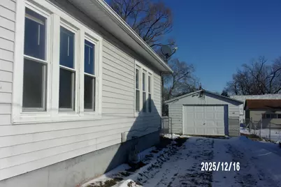 816 S Fifth Street, Hoopeston, IL 60942 - Photo 2