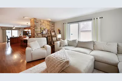 4675 Olmstead Drive, Hoffman Estates, IL 60192 - Photo 4