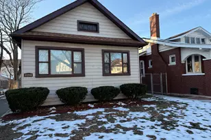 11248 S Parnell Ave, Chicago, IL 60628 - Photo 1