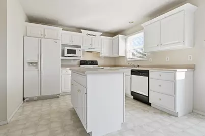 3 Timbergate Court, Bloomington, IL 61704 - Photo 10