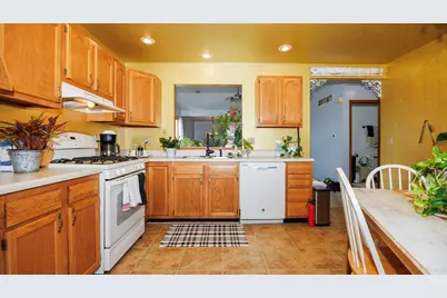 67 Oak Park Road, Bloomington, IL 61701 - Photo 12