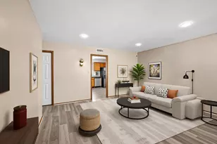 18945 W Old Plank Rd, Grayslake, IL 60030 - Photo 4