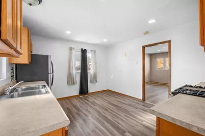 18945 W Old Plank Road, Grayslake, IL 60030 - Photo 8