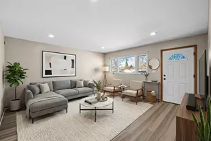 18945 W Old Plank Rd, Grayslake, IL 60030 - Photo 2