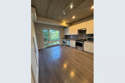 2407 W Eastwood Avenue #406, Chicago, IL 60625 - Photo 2