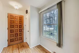 2107 Kirchoff Rd, Rolling Meadows, IL 60008 - Photo 2