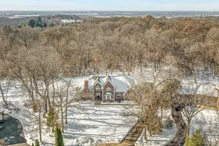 14161 Hickory Rise Ct, Roscoe, IL 61073 - Photo 2