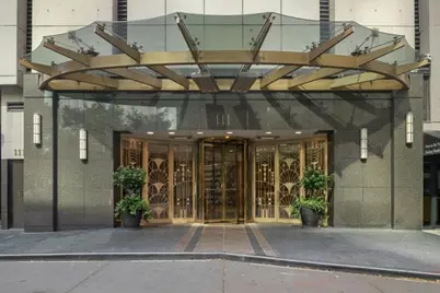111 E Chestnut Street #20B, Chicago, IL 60611 - Photo 2