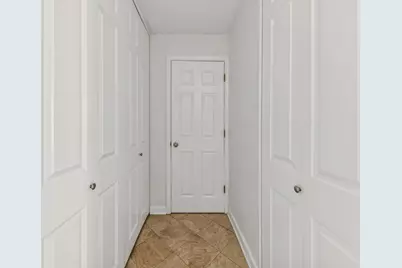 111 E Chestnut Street #20B, Chicago, IL 60611 - Photo 18