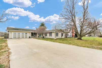 703 E Washington Street, Tolono, IL 61880 - Photo 4