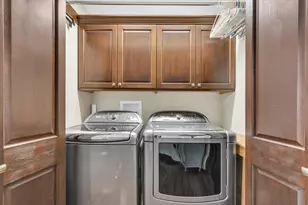 703 E Washington St, Tolono, IL 61880 - Photo 22