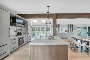 4N637 Pheasant Run Dr, Saint Charles, IL 60175 - Photo 4