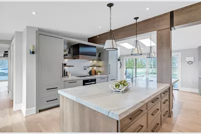 4N637 Pheasant Run Drive, Saint Charles, IL 60175 - Photo 18