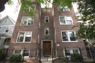 1330 W Argyle St, Chicago, IL 60640 - Photo 1