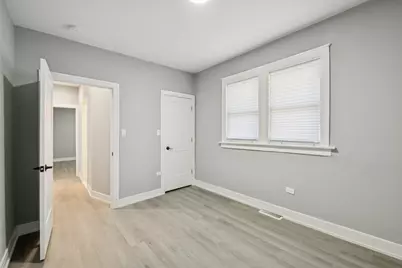 76 E 100th Place, Chicago, IL 60628 - Photo 6