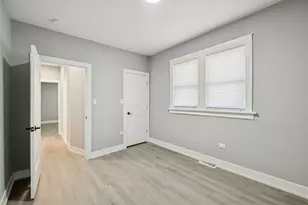 76 E 100th Pl, Chicago, IL 60628 - Photo 6
