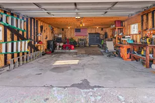 871 S Chatham Ave, Addison, IL 60101 - Photo 20