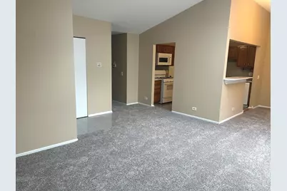 122 Stirling Lane #X2, Schaumburg, IL 60194 - Photo 2