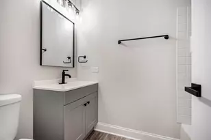 700 Wellington Ave, Elk Grove Village, IL 60007 - Photo 12