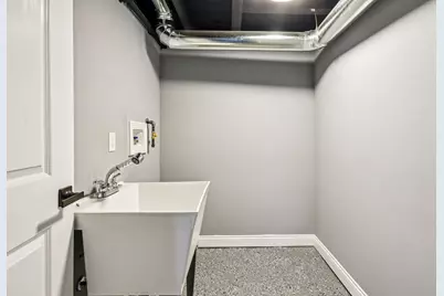8536 S Maryland Avenue, Chicago, IL 60619 - Photo 24
