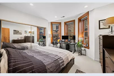 550 W Surf Street #215, Chicago, IL 60657 - Photo 10