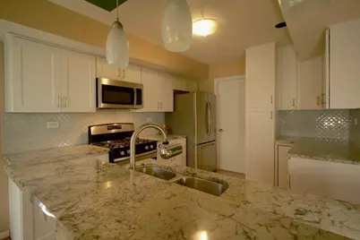 384 Bentley Place, Buffalo Grove, IL 60089 - Photo 10