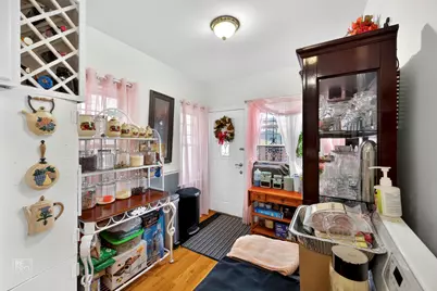 5250 W Drummond Place, Chicago, IL 60639 - Photo 10