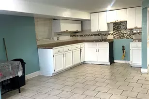 5250 W Drummond Pl, Chicago, IL 60639 - Photo 18