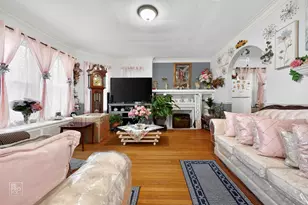 5250 W Drummond Pl, Chicago, IL 60639 - Photo 2