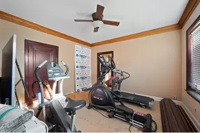 9517 S Escanaba Avenue, Chicago, IL 60617 - Photo 14