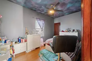 9517 S Escanaba Ave, Chicago, IL 60617 - Photo 18