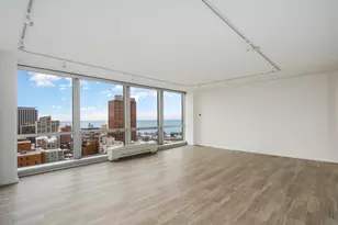 340 W Diversey Pkwy, Chicago, IL 60657 - Photo 4