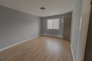 175 N Waters Edge Dr, Glendale Heights, IL 60139 - Photo 6