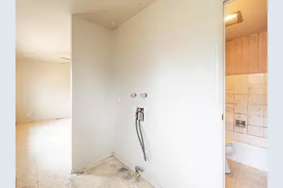 529 Newberry Drive, Streamwood, IL 60107 - Photo 8